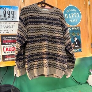 Men's Geometric Crewneck Sweater - Tan and Navy